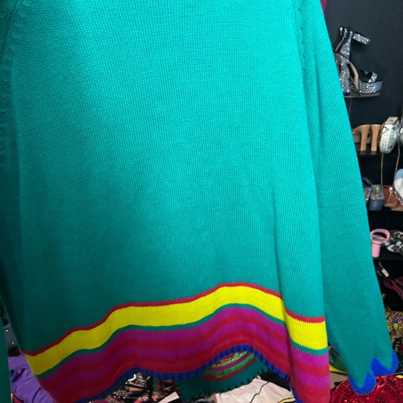 Colorful Embroidered Sweater - Picture 3 of 6